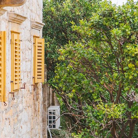 Heritage Hotel Park Hvar ฮวาร์ ภายนอก รูปภาพ