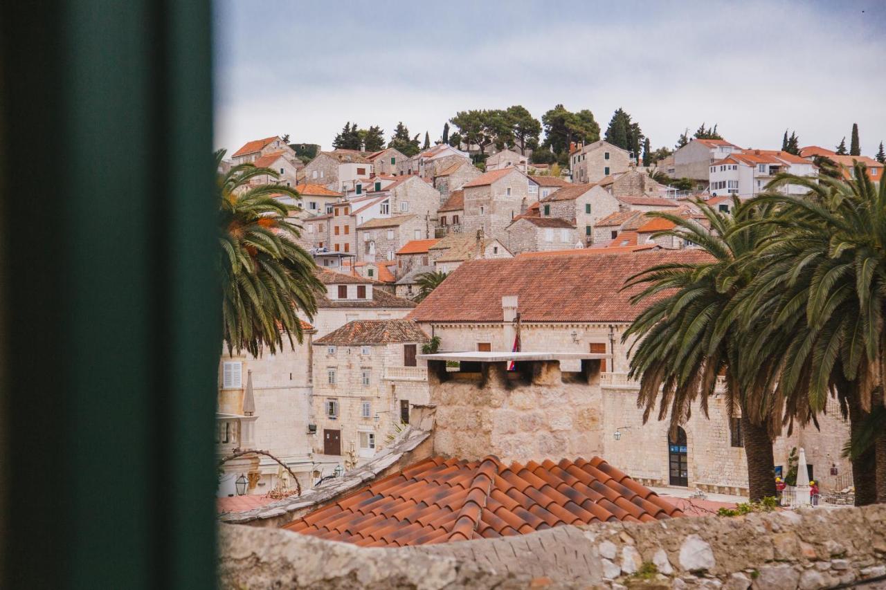 Heritage Hotel Park Hvar ฮวาร์ ภายนอก รูปภาพ