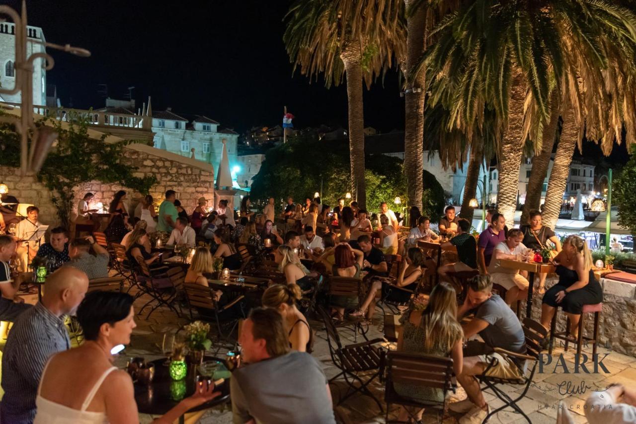 Heritage Hotel Park Hvar ฮวาร์ ภายนอก รูปภาพ